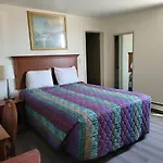 Canadiana Motel