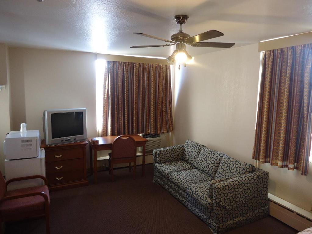 Hotel Canadiana